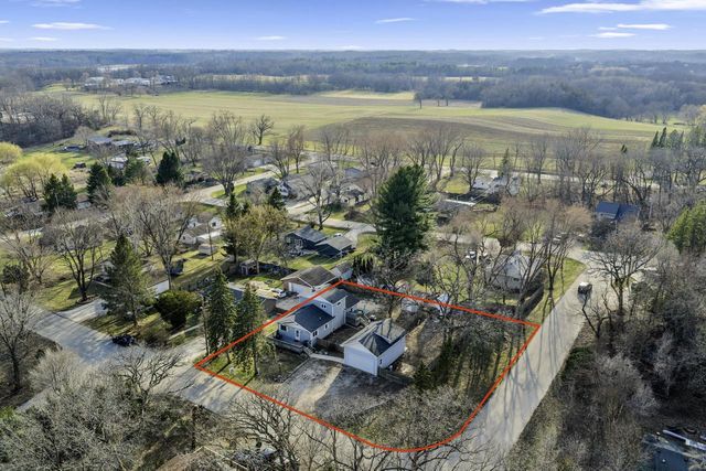 8660 Buena DRIVE, Burlington, WI 53105