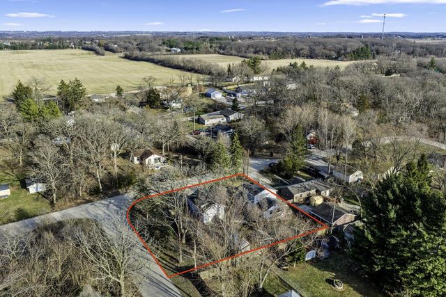 8660 Buena DRIVE, Burlington, WI 53105