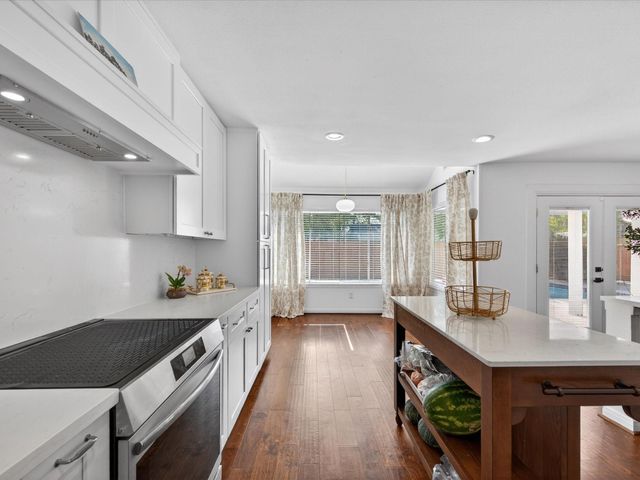 1676 Beaconshire Road, Houston, TX 77077