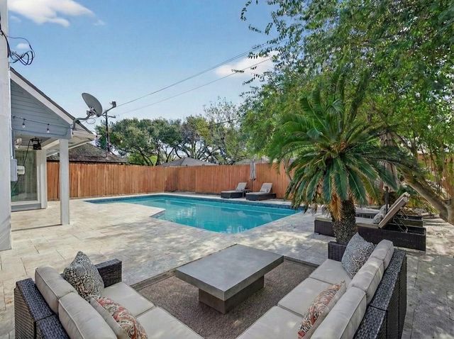 1676 Beaconshire Road, Houston, TX 77077