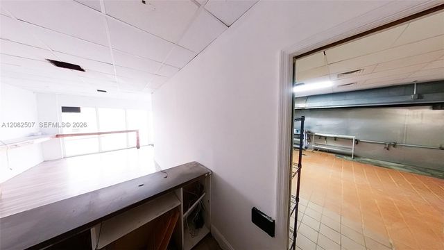 1560 NE 165th Street 1560-62, North Miami Beach, FL 33162