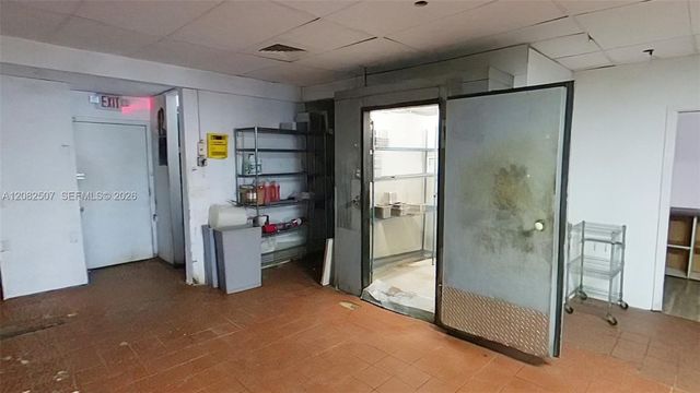 1560 NE 165th Street 1560-62, North Miami Beach, FL 33162