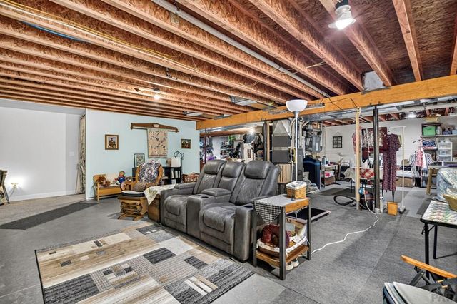 1005 E Kirkwood Dr, Pueblo, CO 81007