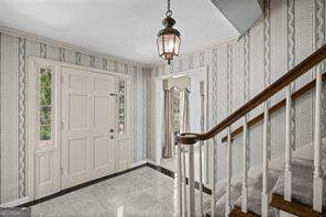 5171 Meadowlake Drive, Atlanta, GA 30338