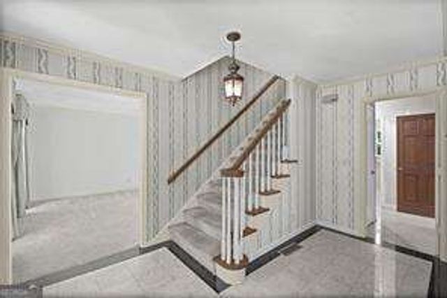 5171 Meadowlake Drive, Atlanta, GA 30338