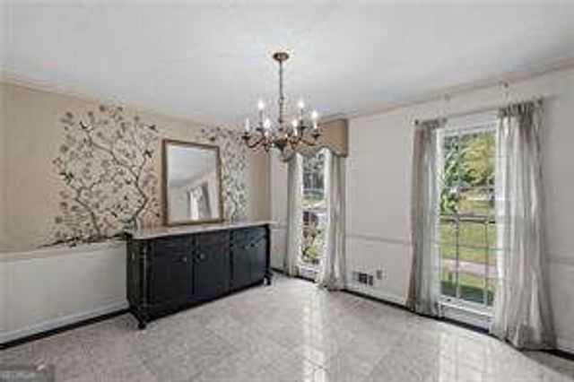 5171 Meadowlake Drive, Atlanta, GA 30338