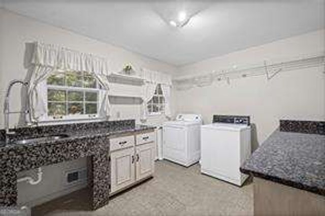 5171 Meadowlake Drive, Atlanta, GA 30338