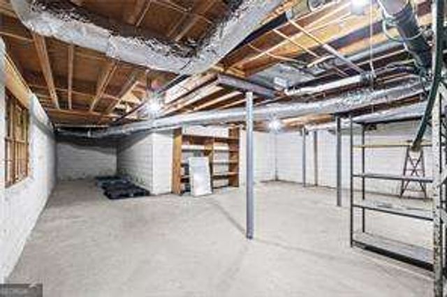 5171 Meadowlake Drive, Atlanta, GA 30338