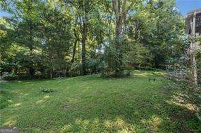 5171 Meadowlake Drive, Atlanta, GA 30338