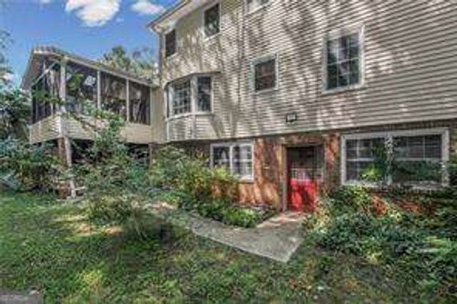5171 Meadowlake Drive, Atlanta, GA 30338