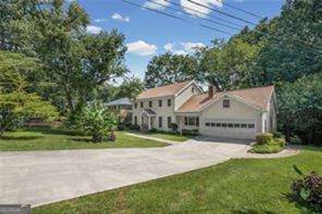5171 Meadowlake Drive, Atlanta, GA 30338