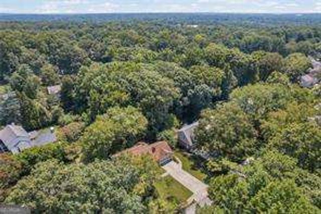 5171 Meadowlake Drive, Atlanta, GA 30338