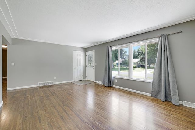 9342 Trenton Lane N, Maple Grove, MN 55369