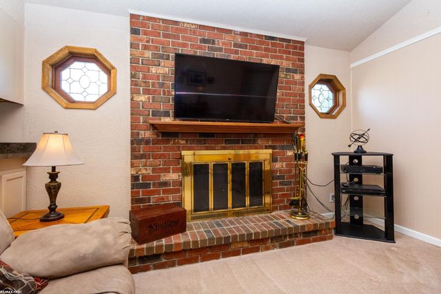 37228 Vernon Drive, Sterling Heights, MI 48310