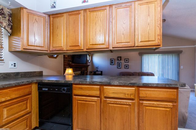 37228 Vernon Drive, Sterling Heights, MI 48310