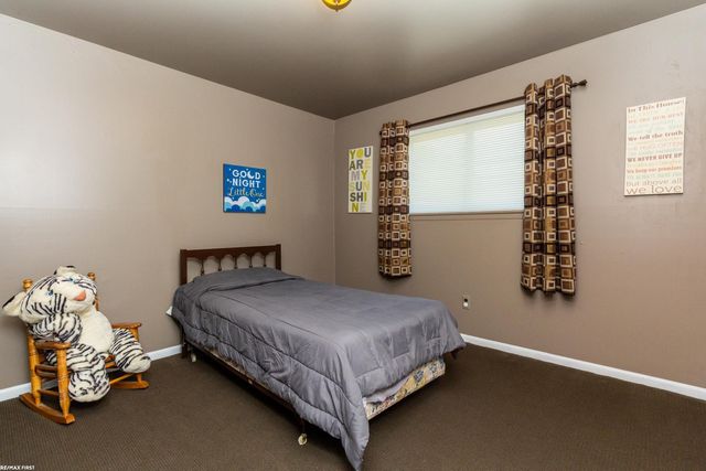 37228 Vernon Drive, Sterling Heights, MI 48310