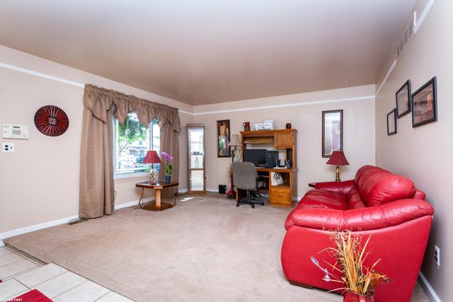 37228 Vernon Drive, Sterling Heights, MI 48310