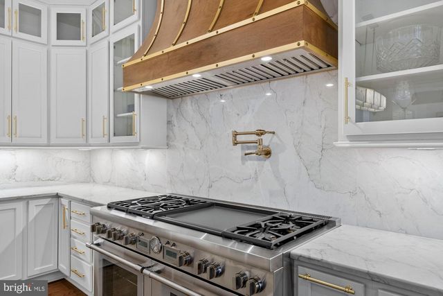 1859 BEULAH RD, Vienna, VA 22182