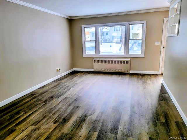 19 Essex Road, Poughkeepsie, NY 12601