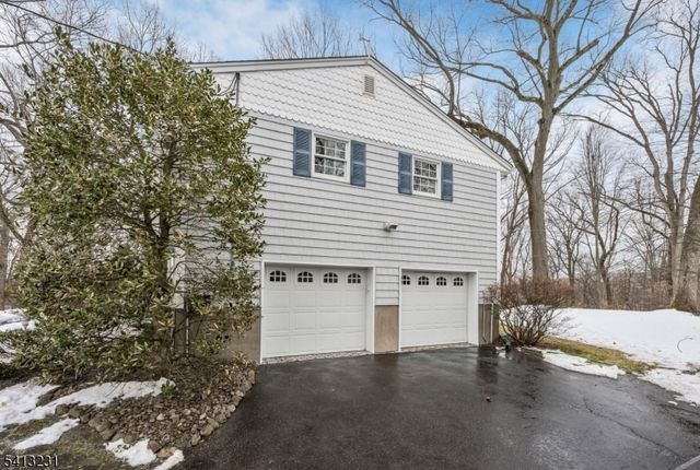 49 School St, Washington Twp., NJ 07676