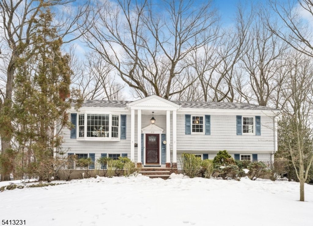 49 School St, Washington Twp., NJ 07676