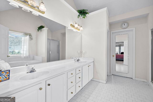 305 Surrey Park Drive, Fayetteville, GA 30215