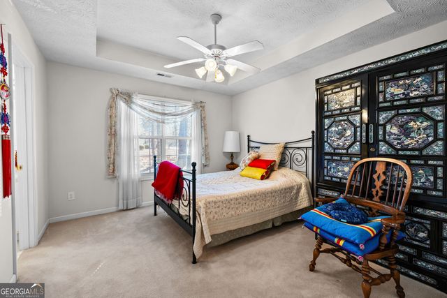 305 Surrey Park Drive, Fayetteville, GA 30215