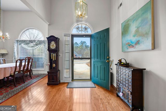 305 Surrey Park Drive, Fayetteville, GA 30215