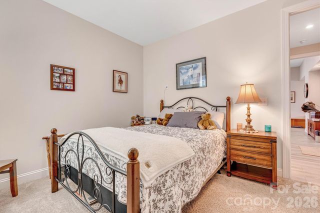 6601 Good News Drive, Charlotte, NC 28215