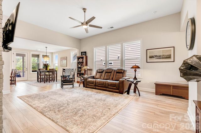 6601 Good News Drive, Charlotte, NC 28215