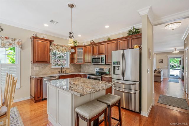 116 Golden Spruce Drive, Calverton, NY 11933