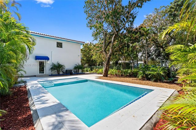 1345 SW 14th Ave, Miami, FL 33145