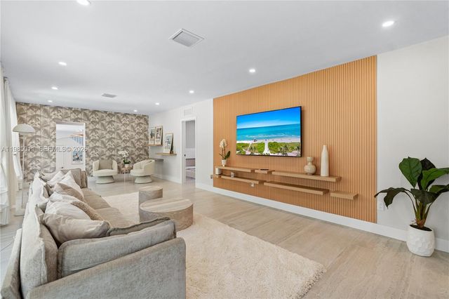 1345 SW 14th Ave, Miami, FL 33145