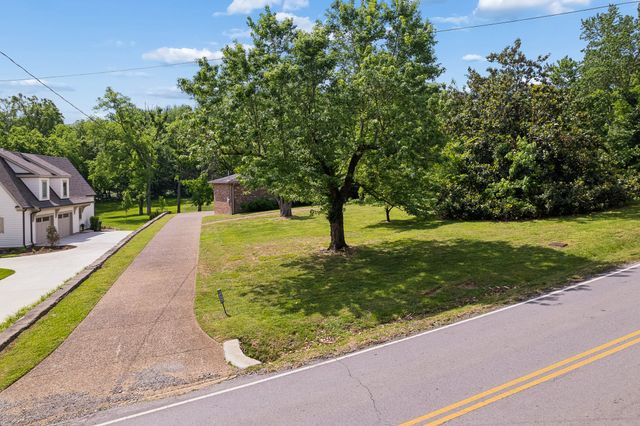 1311 Tyne Blvd, Nashville, TN 37215