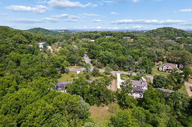 1311 Tyne Blvd, Nashville, TN 37215
