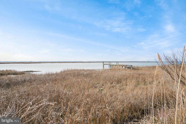 4521 MAIN ST, Chincoteague Island, VA 23336