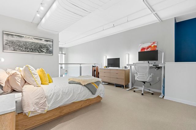 25 Channel Center 212, Boston, MA 02210