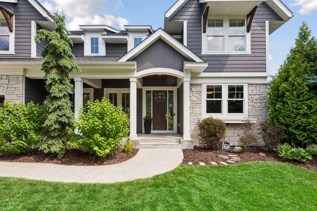 5290 Shenandoah Lane N, Plymouth, MN 55446