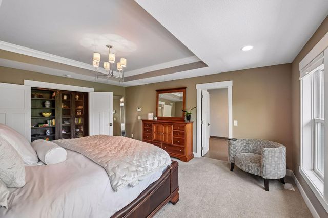 5290 Shenandoah Lane N, Plymouth, MN 55446