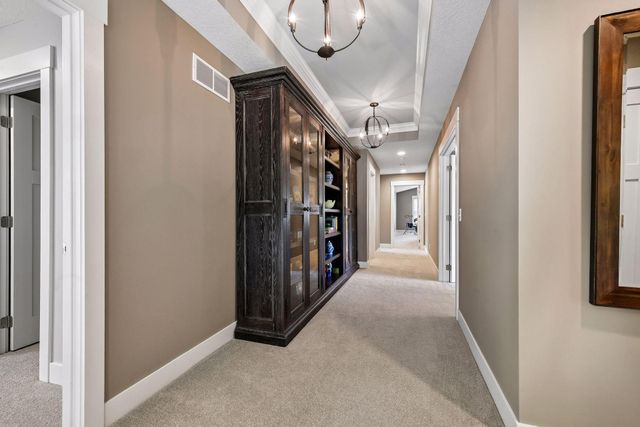 5290 Shenandoah Lane N, Plymouth, MN 55446