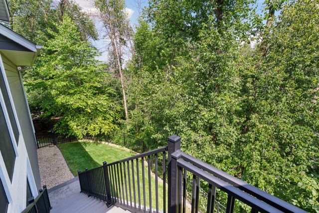 5290 Shenandoah Lane N, Plymouth, MN 55446