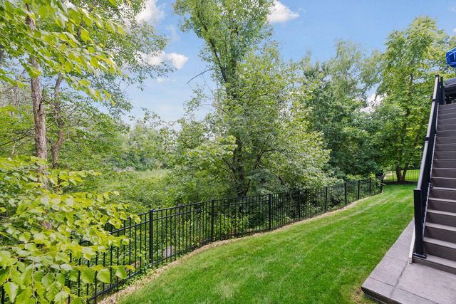 5290 Shenandoah Lane N, Plymouth, MN 55446