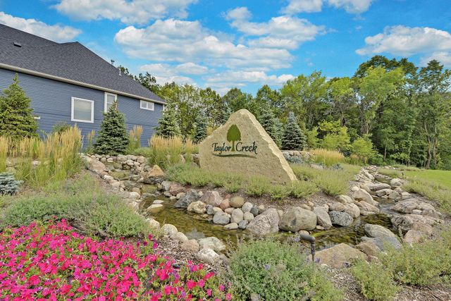5290 Shenandoah Lane N, Plymouth, MN 55446