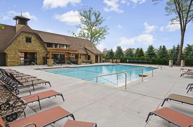 5290 Shenandoah Lane N, Plymouth, MN 55446