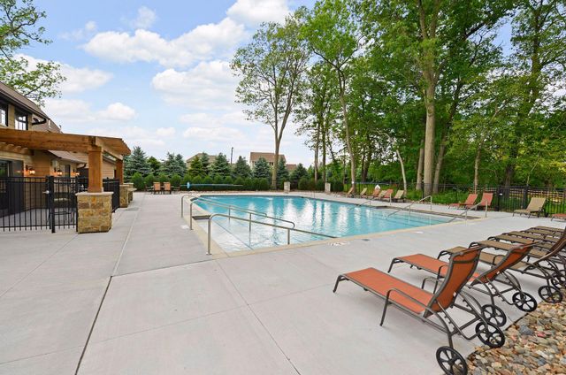 5290 Shenandoah Lane N, Plymouth, MN 55446