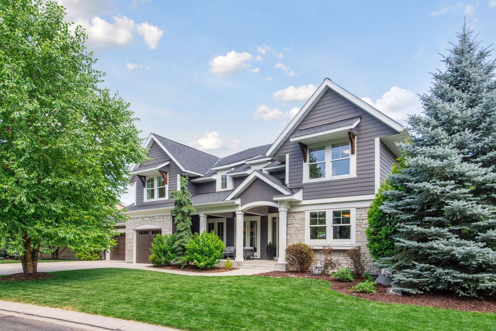 5290 Shenandoah Lane N, Plymouth, MN 55446