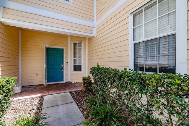 6417 ROSEFINCH COURT 102, Lakewood Ranch, FL 34202