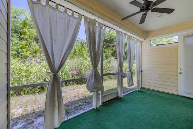 6417 ROSEFINCH COURT 102, Lakewood Ranch, FL 34202