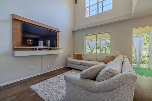6417 ROSEFINCH COURT 102, Lakewood Ranch, FL 34202