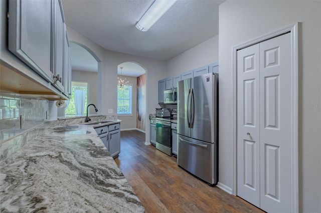6417 ROSEFINCH COURT 102, Lakewood Ranch, FL 34202